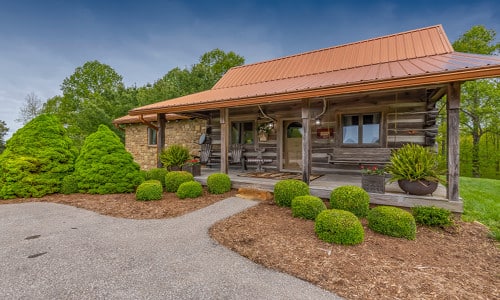 Romantic Indiana Cabins for 2 with Hot Tub